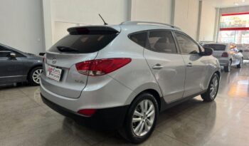 
									Hyundai IX35  2.0 full								