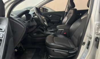 
									Hyundai IX35  2.0 full								