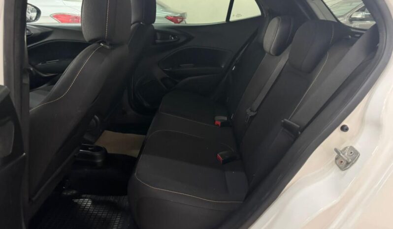 
								Fiat Argo  Trekking 1.3 full									