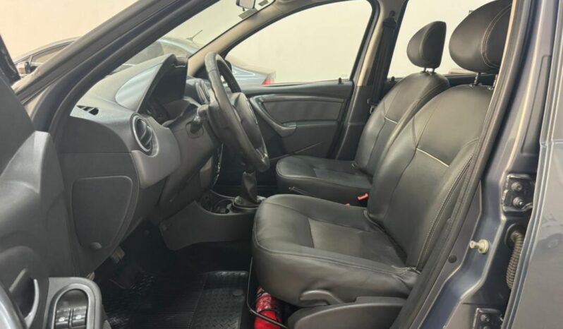 
								Renault Duster  1.6 D 4X2 full									