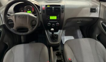 
									Hyundai Tucson  GL 20 L full								