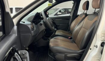 
									Renault Duster  D4x2 16 full								