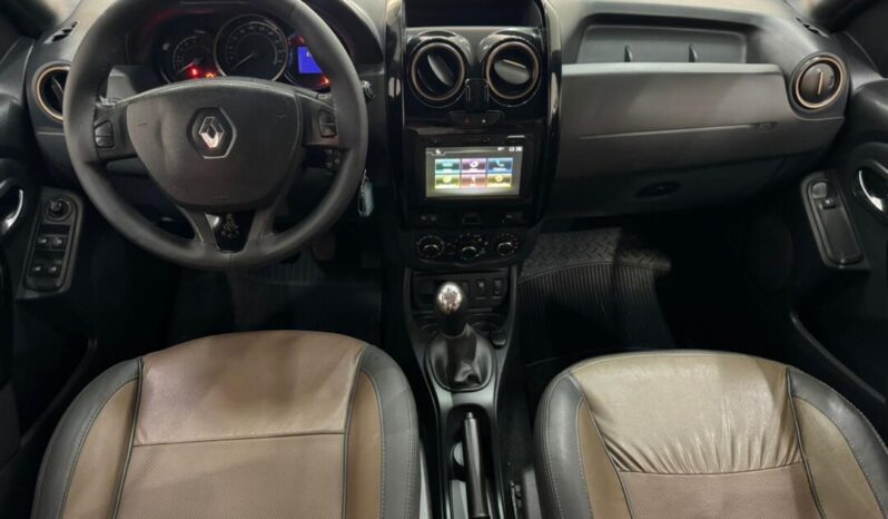 
								Renault Duster  D4x2 16 full									