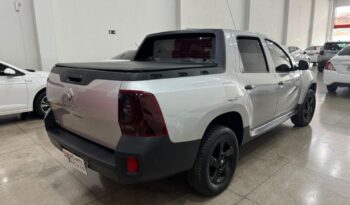 
									Renault Duster Oroch  4X2 full								