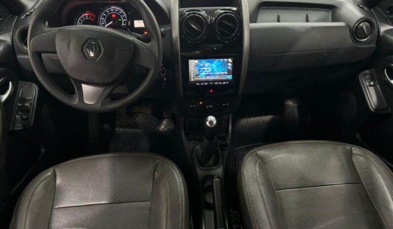 
								Renault Duster Oroch  4X2 full									