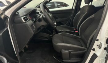 
									Renault Duster  1.6 ZEN full								