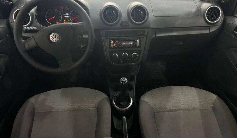 
								Volkswagen Voyage  1.0 full									