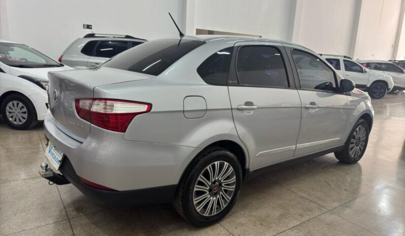 
								Fiat Grand Siena  1.6 Essence full									