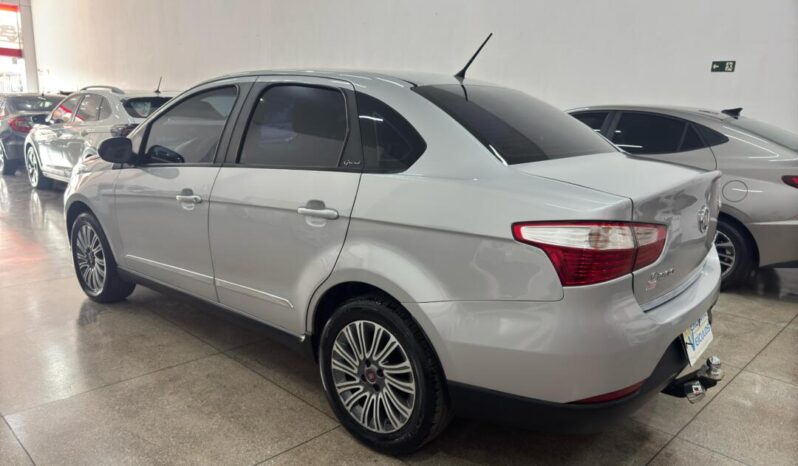 
								Fiat Grand Siena  1.6 Essence full									