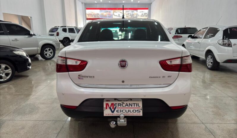 
								Fiat Grand Siena  1.6 Essence full									