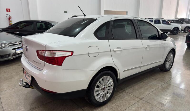 
								Fiat Grand Siena  1.6 Essence full									