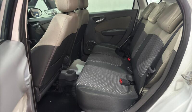 
								Fiat Grand Siena  1.6 Essence full									
