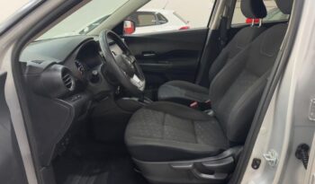 
									Nissan Kicks  1.6 Sense full								