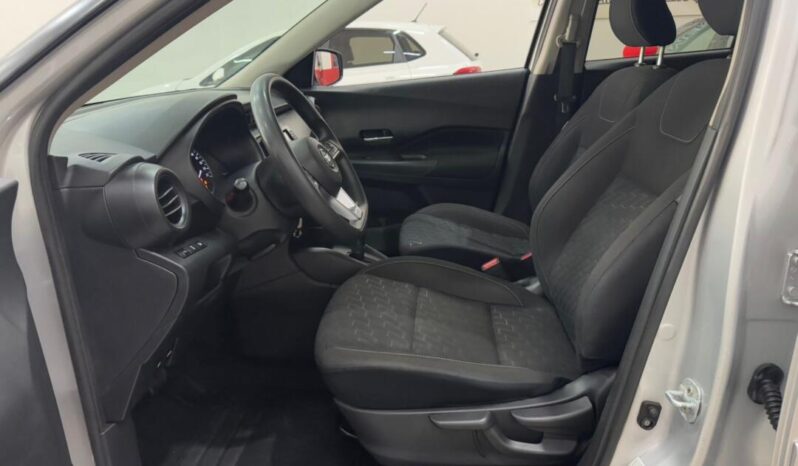 
								Nissan Kicks  1.6 Sense full									