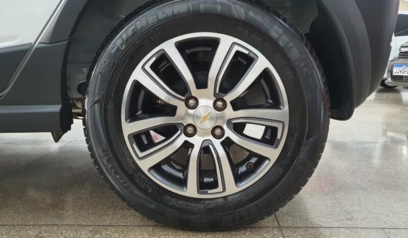 
								Chevrolet Onix  1.4 Atractiv full									