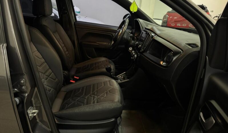 
								Fiat Strada  1.3 Volcano full									