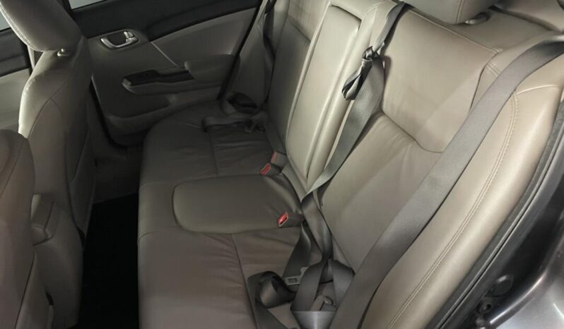 
								Honda Civic  2.0 LXR full									