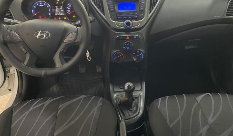 
								Hyundai HB20  1.0 Confort full									