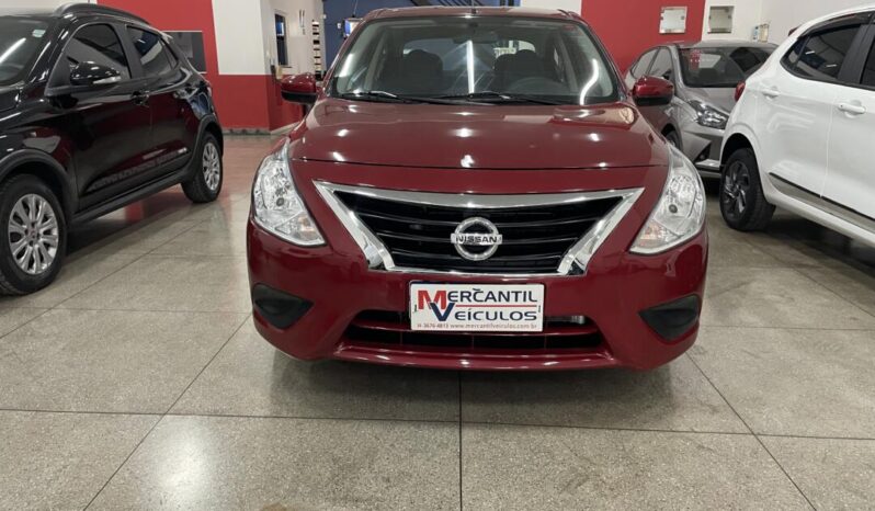 
								Nissan Versa  1.6 SV full									