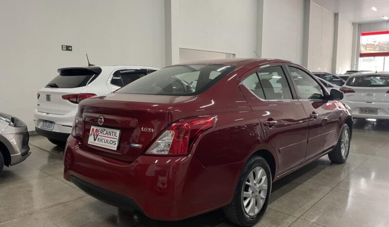 
								Nissan Versa  1.6 SV full									