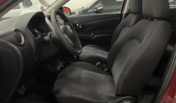
									Nissan Versa  1.6 SV full								