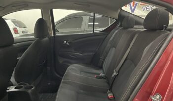 
									Nissan Versa  1.6 SV full								