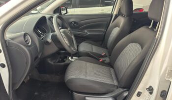 
									Nissan Versa  1.6 V-drive full								