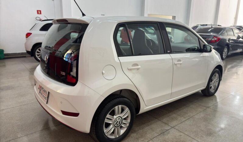 
								Volkswagen UP  1.0 Turbo Move TSI full									