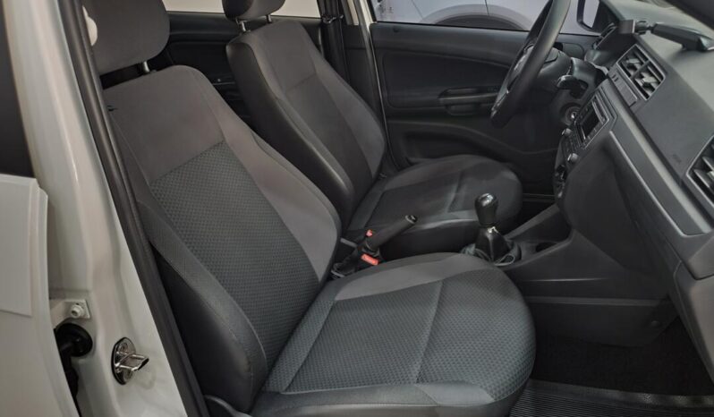 
								Volkswagen Voyage  1.6 MSI full									