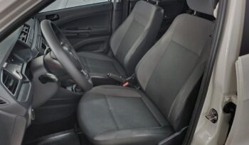 
									Volkswagen Voyage  1.6 MSI full								