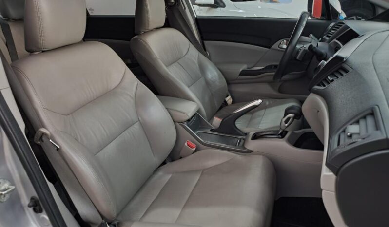 
								Honda Civic  2.0 LXR full									