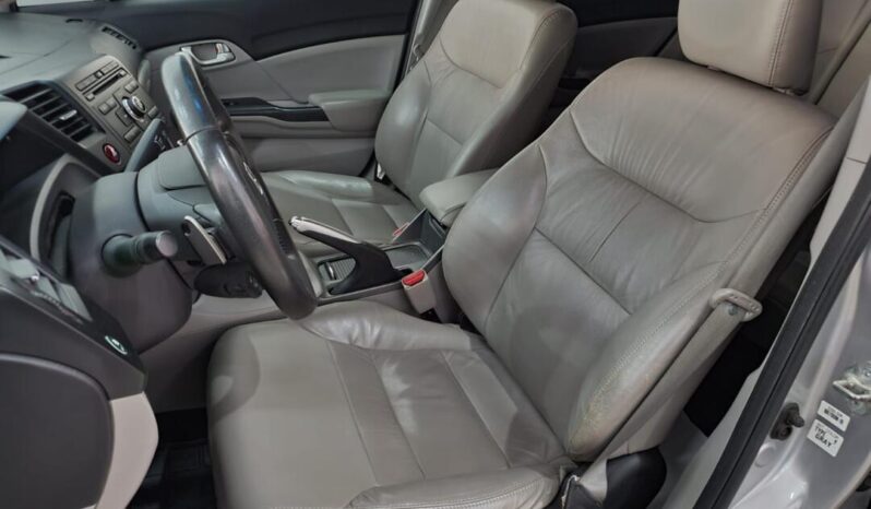 
								Honda Civic  2.0 LXR full									