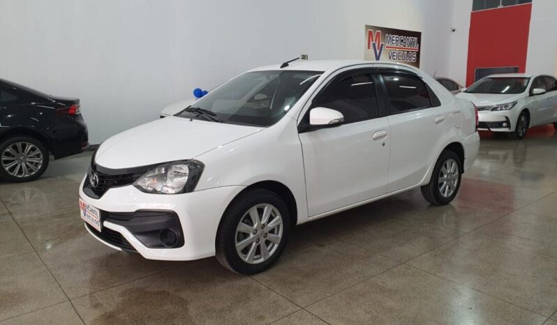 
								Toyota Etios  1.5 X Plus full									