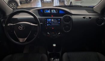 
									Toyota Etios  1.5 X Plus full								
