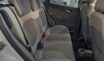 
									Fiat Palio  1.6 Essence full								