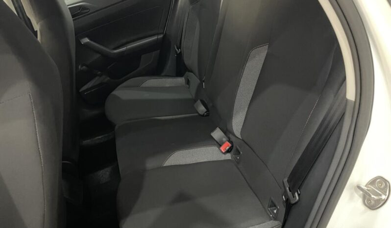 
								Volkswagen Polo  1.0 Tracker full									