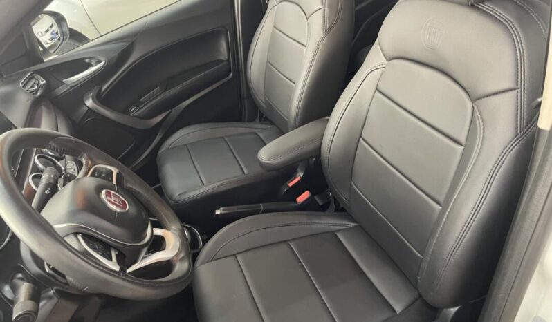 
								Fiat Cronos  1.8 Precision full									