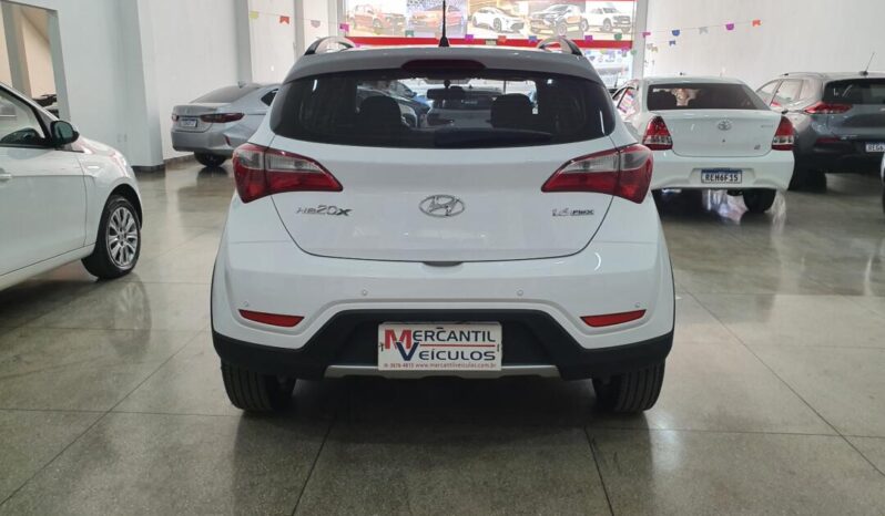 
								Hyundai HB20X  1.6 X full									