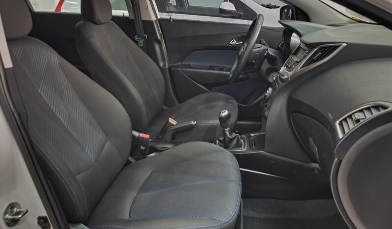 
								Hyundai HB20X  1.6 X full									