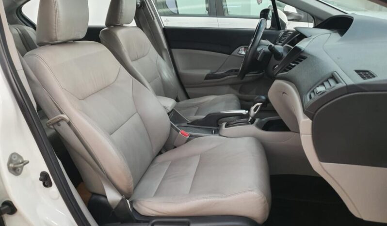 
								Honda Civic  2.0 LXR full									