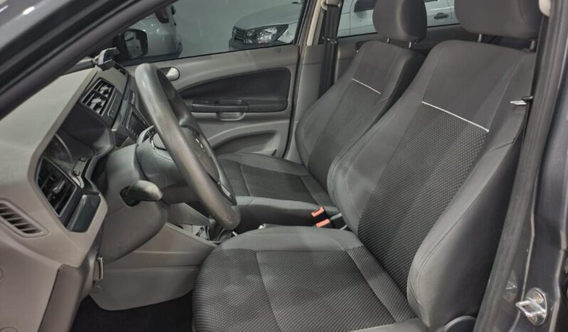 
								Volkswagen Voyage  1.6 Confortline full									