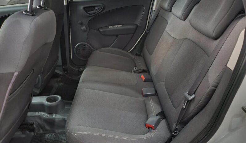 
								Fiat Grand Siena  1.4 Attractive full									