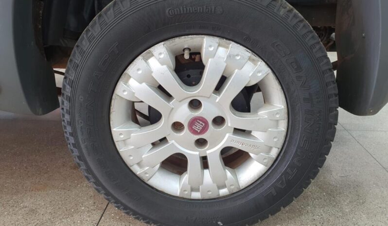 
								Fiat Strada  1.8 Adventure full									