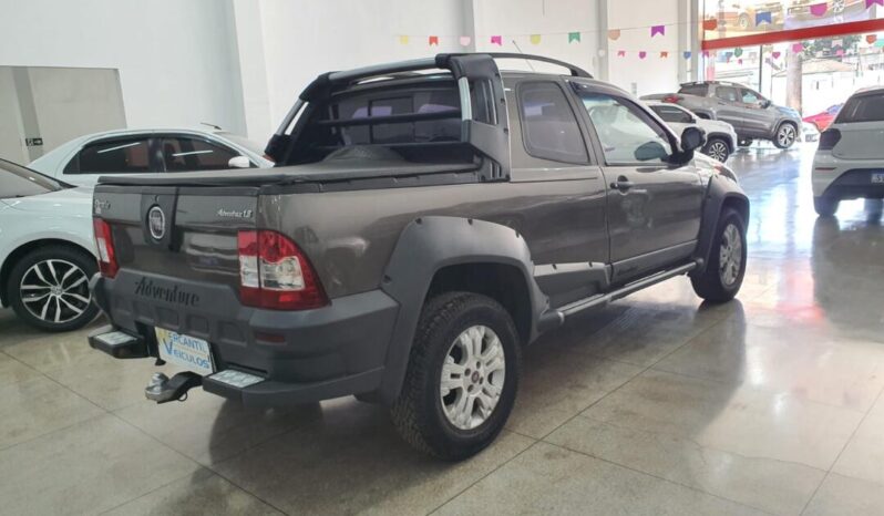 
								Fiat Strada  1.8 Adventure full									