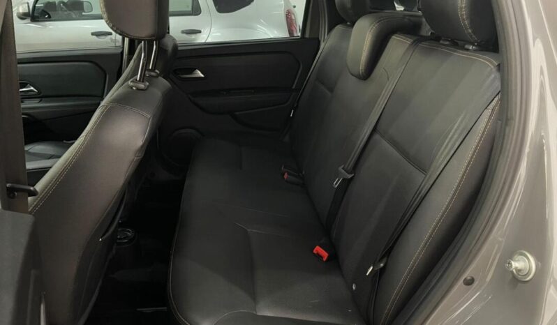 
								Renault Duster Oroch  1.3 Outside full									