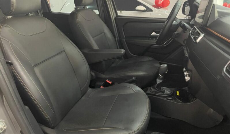 
								Renault Duster Oroch  1.3 Outside full									