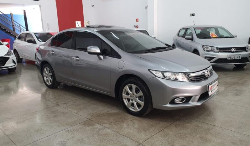 
								Honda Civic  1.8 EXS full									