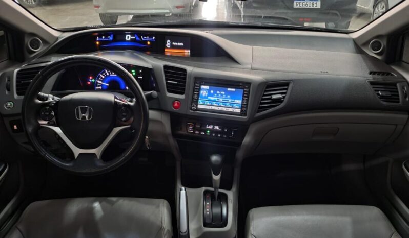 
								Honda Civic  1.8 EXS full									