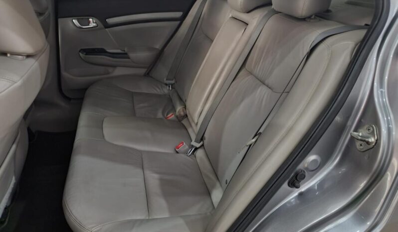 
								Honda Civic  1.8 EXS full									