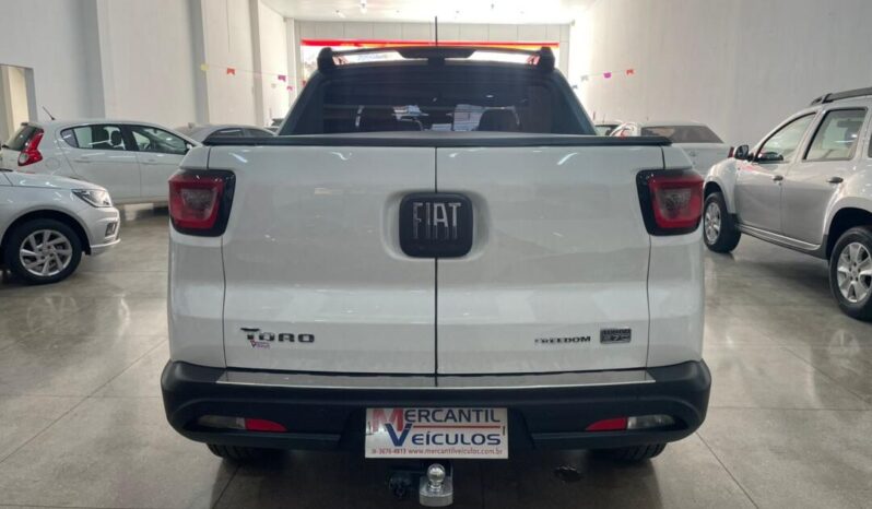
								Fiat Toro  1.8 Freedom full									